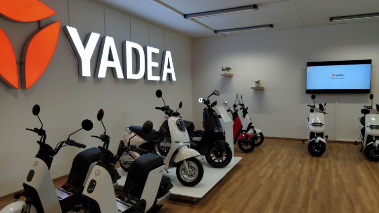 YADEA Flagship Store in Dietikon Schweiz