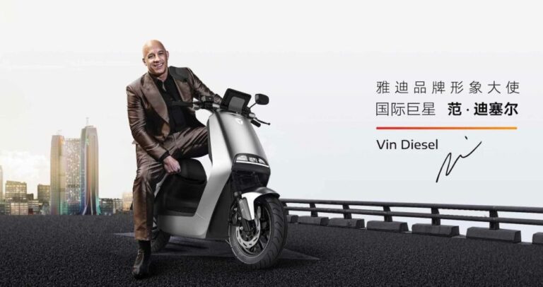 Vin Diesel auf YADEA G5